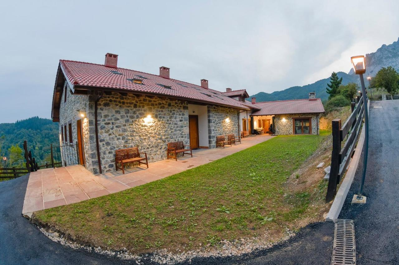 Apartamentos Los Picos De Europa Colio Exterior foto