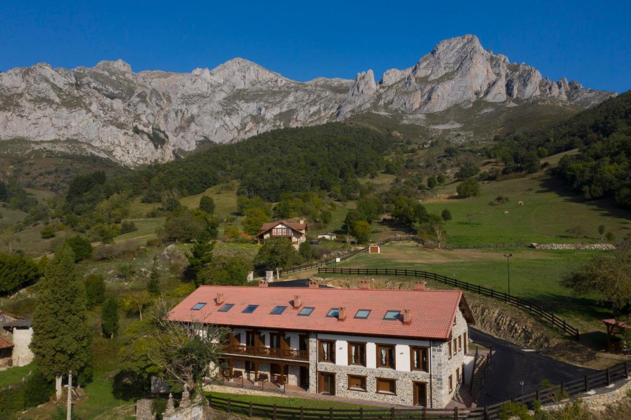 Apartamentos Los Picos De Europa Colio Exterior foto